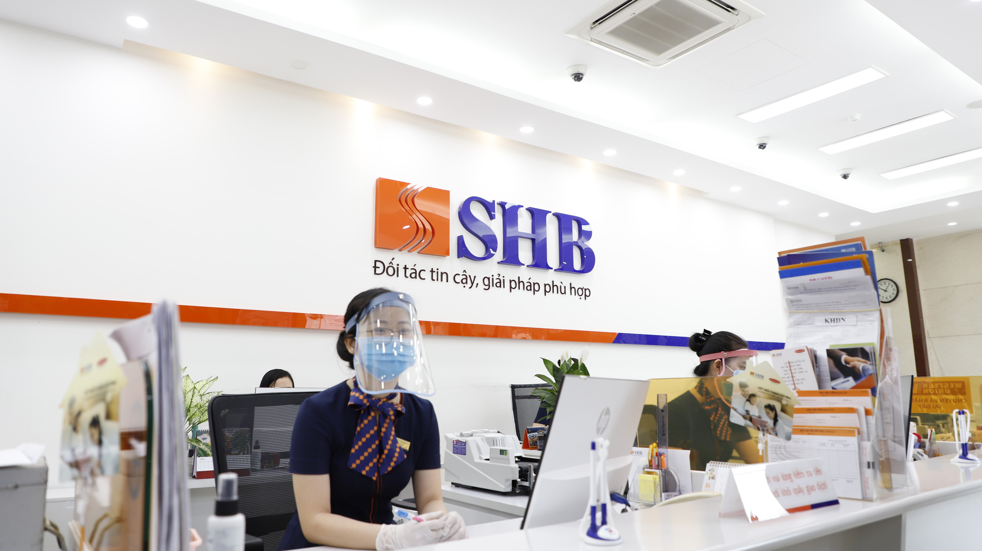 SHB đồng hành chia sẻ cùng khách hàng và cộng đồng, không ngừng gia tăng lợi ích cho cổ đông - Ảnh 2.