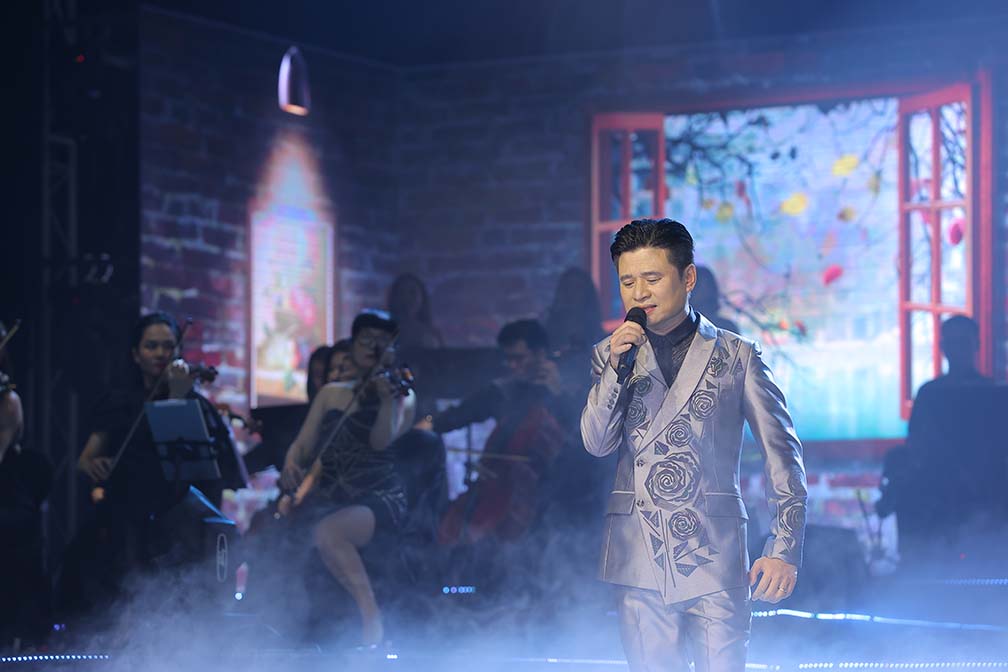 Tấn Minh hát nhạc Phú Quang khiến nhiều khán giả &quot;nổi da gà&quot; - Ảnh 2.