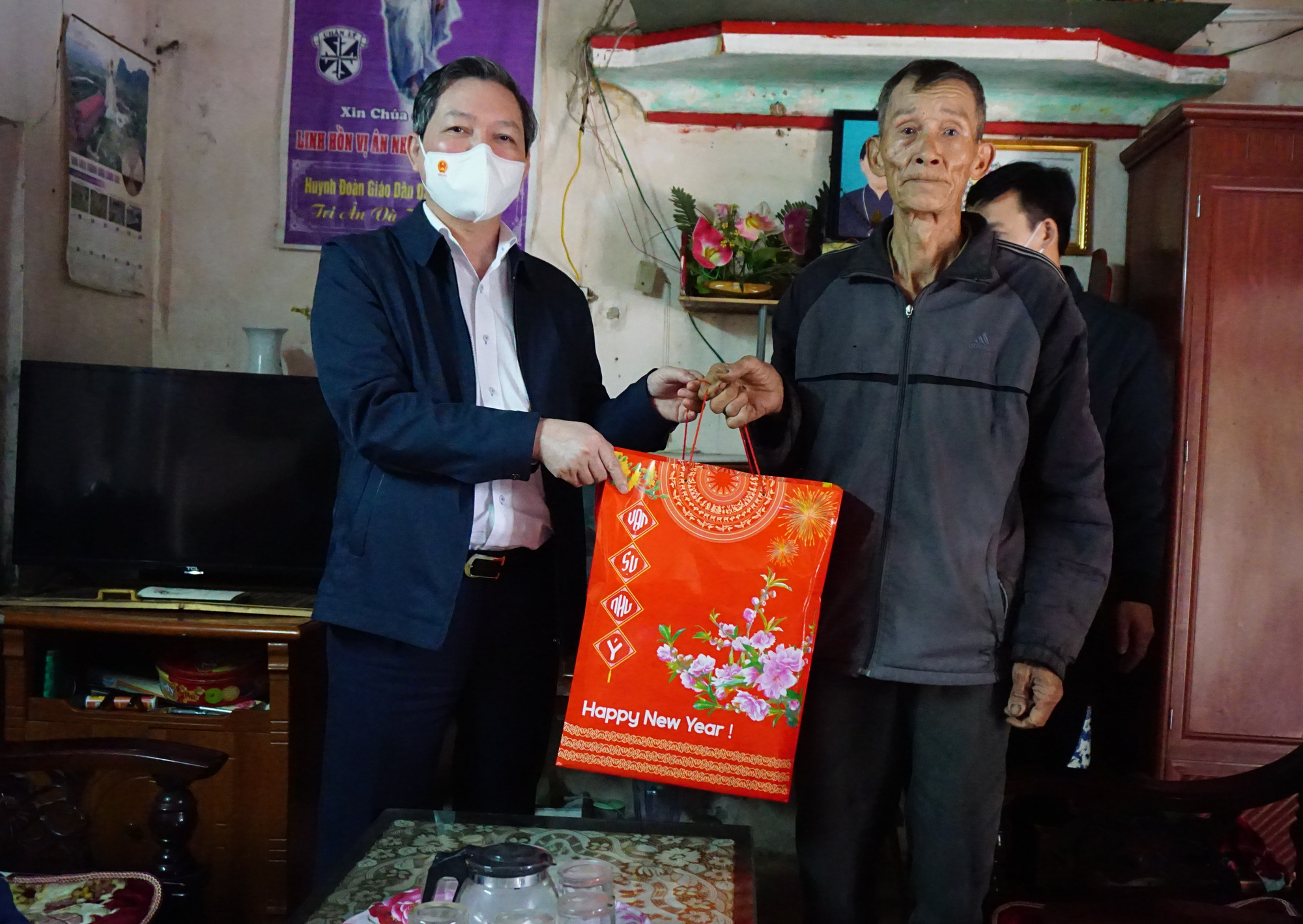 Chủ tịch Trung ương Hội NDVN Lương Quốc Đoàn tặng quà Tết người nghèo tại Tiền Hải, Thái Bình - Ảnh 7.