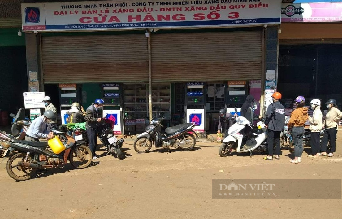 Đắk Lắk: Nhiều cửa hàng xăng dầu tạm thời đóng cửa vì thiếu hàng - Ảnh 1.