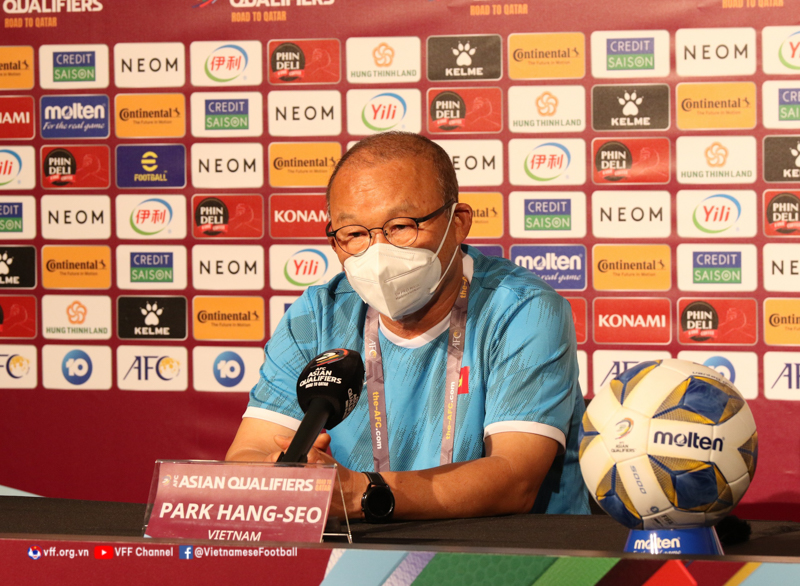 HLV Park Hang-seo chỉ ra điểm sáng của ĐT Việt Nam sau trận thua đậm Australia - Ảnh 3.