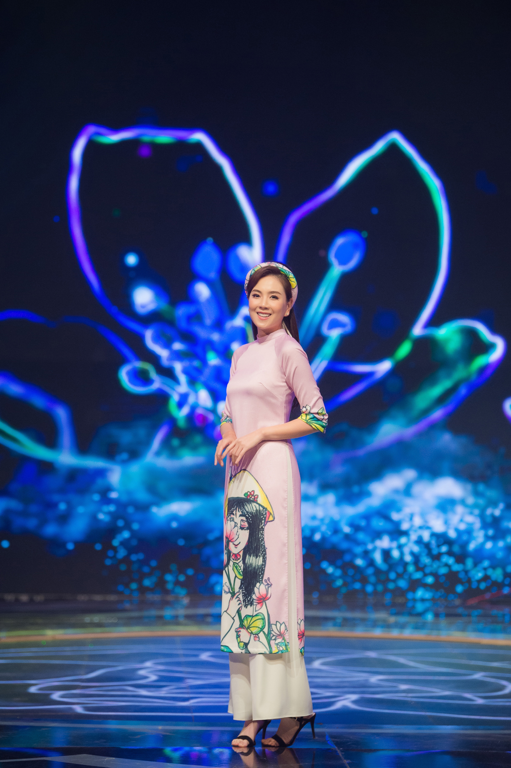 Hoa hậu Ngọc Hân kể chuyện mẫu nhí dương tính với SARS-CoV-2 khi đang quay “Đón Tết cùng VTV” - Ảnh 13.