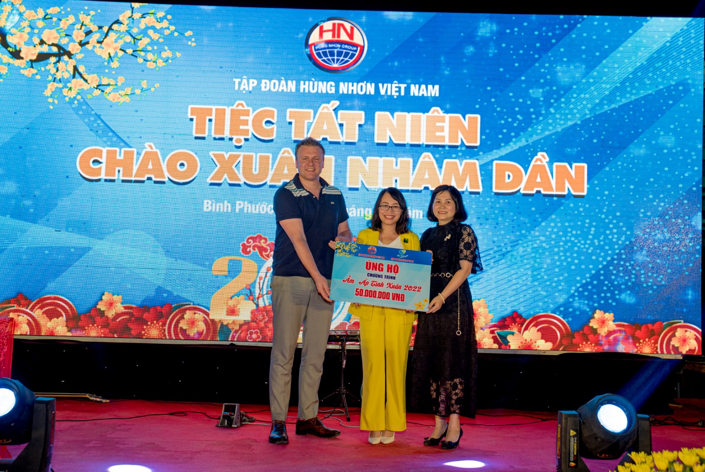 Tập đoàn Hùng Nhơn chia sẻ khó khăn, tặng quà tết cho hàng nghìn người nghèo các tỉnh Tây Nguyên - Ảnh 5.