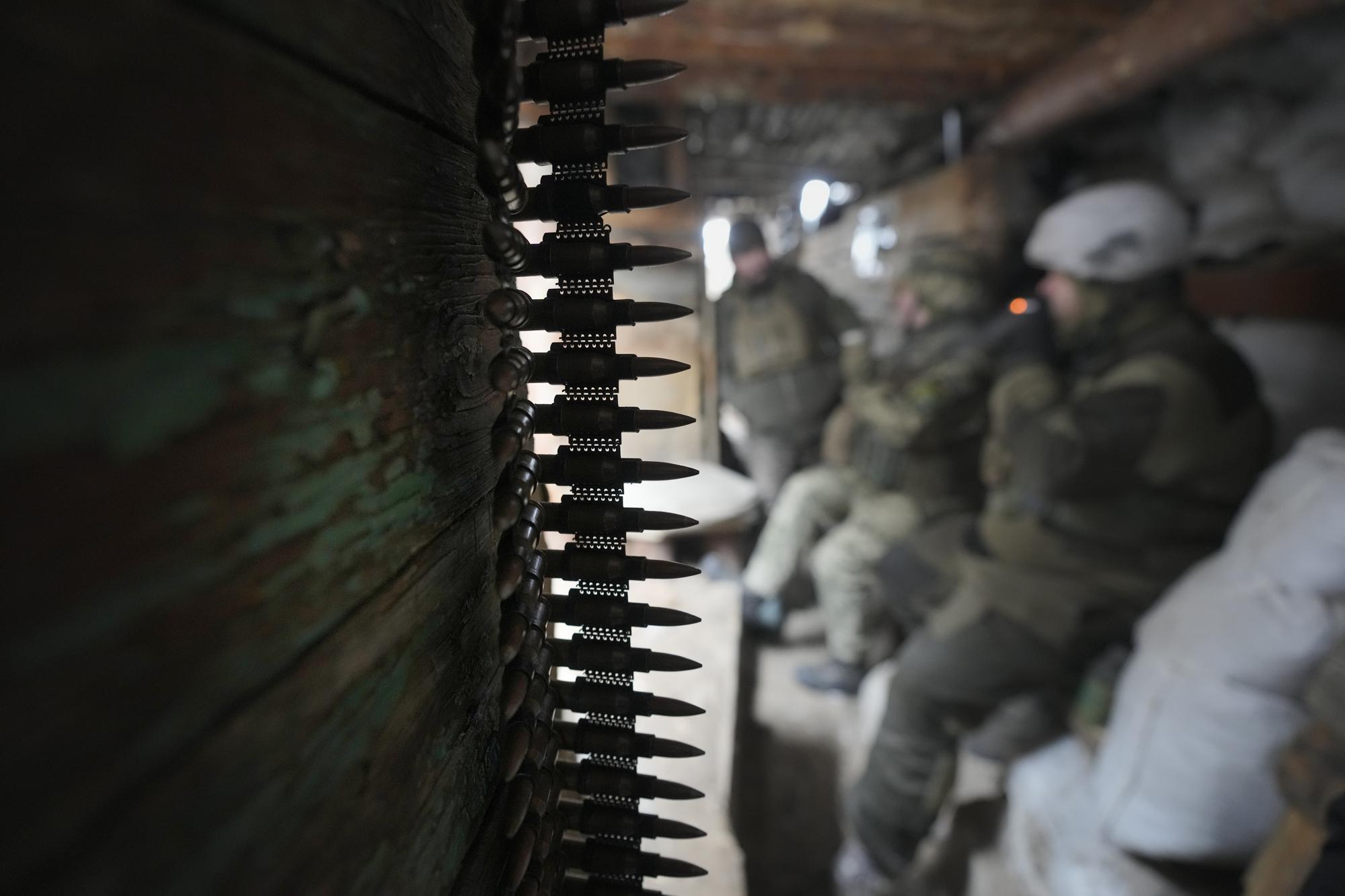 Ukraine: Ngôi làng nhỏ nơi tiền tuyến thấp thỏm lo sợ xung đột lớn hơn bùng nổ - Ảnh 5.