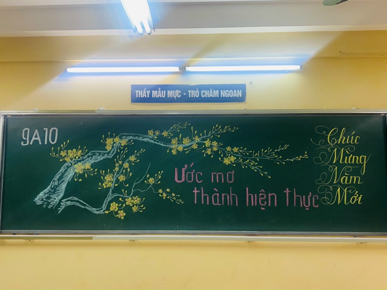 Trường Hà Nội trang trí tưng bừng đón học sinh đi học lại sau Tết