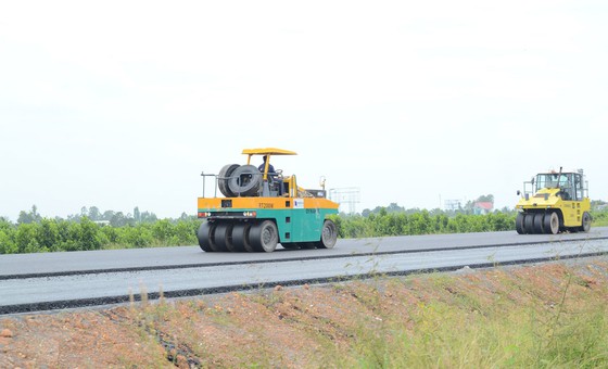 Dự kiến ngày 18-1 thông xe tuyến cao tốc Trung Lương - Mỹ Thuận - Ảnh 2.