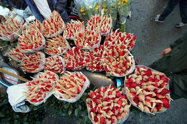 Điểm danh 9 chợ hoa Tết nổi tiếng nhất Hà Nội đón Xuân 2022 - Ảnh 12.