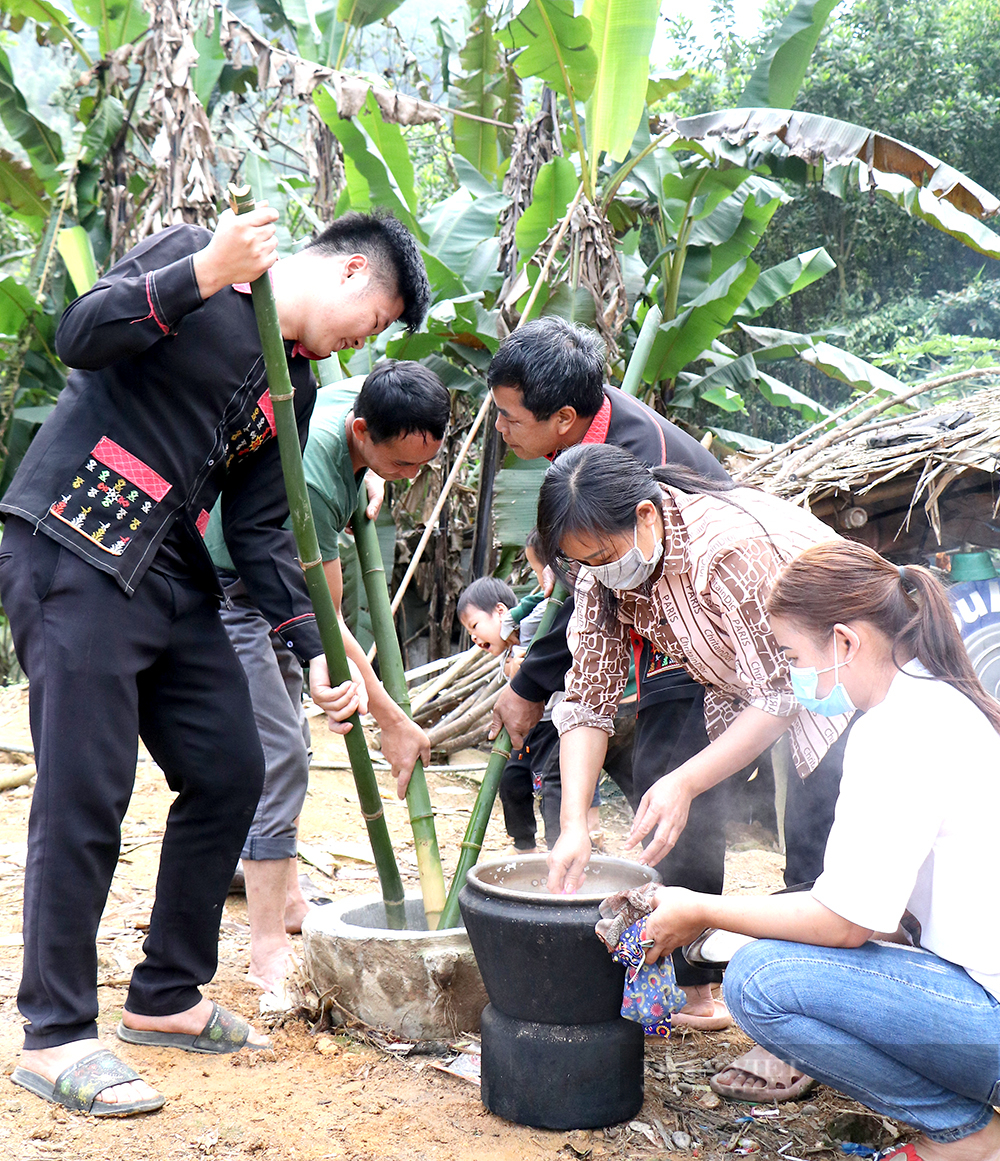 Phú Thọ: Độc đáo Tết Nhảy người Dao Quần Chẹt - Ảnh 2.