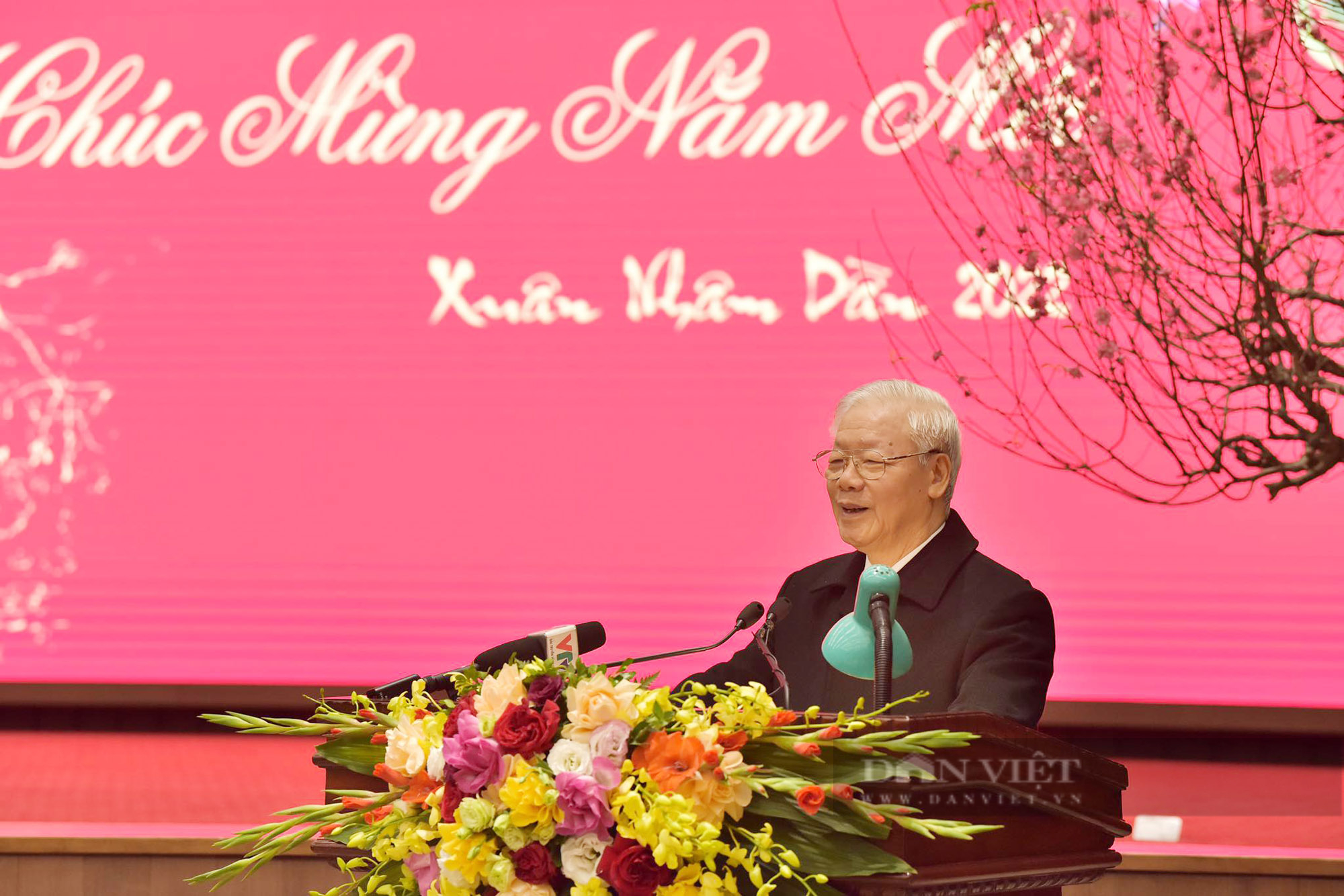 TRỰC TIẾP: Tổng Bí thư Nguyễn Phú Trọng tới chúc Tết Thành ủy Hà Nội trước thời khắc giao thừa - Ảnh 11.