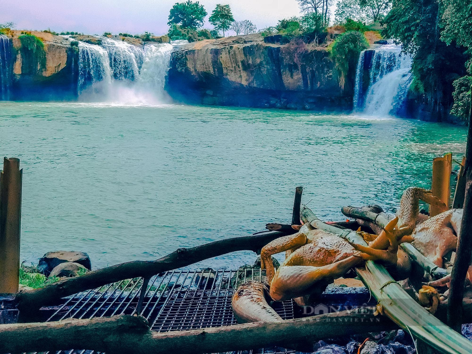 Đắm mình trước ngọn thác hùng vĩ giữa đại ngàn Tây Nguyên - Ảnh 9.