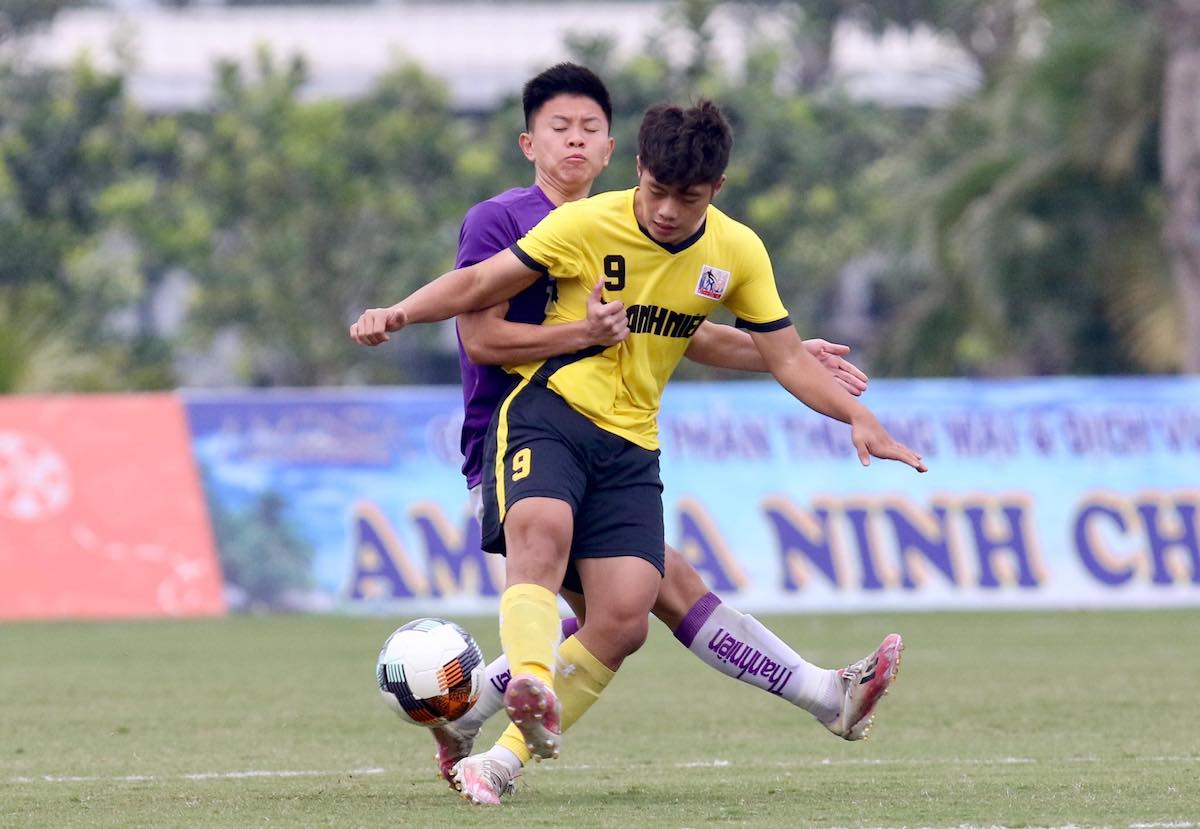 Cầu thủ xuất sắc nhất VCK U21 Quốc gia ước mơ được lên V-League đá cùng Công Phượng - Ảnh 1.