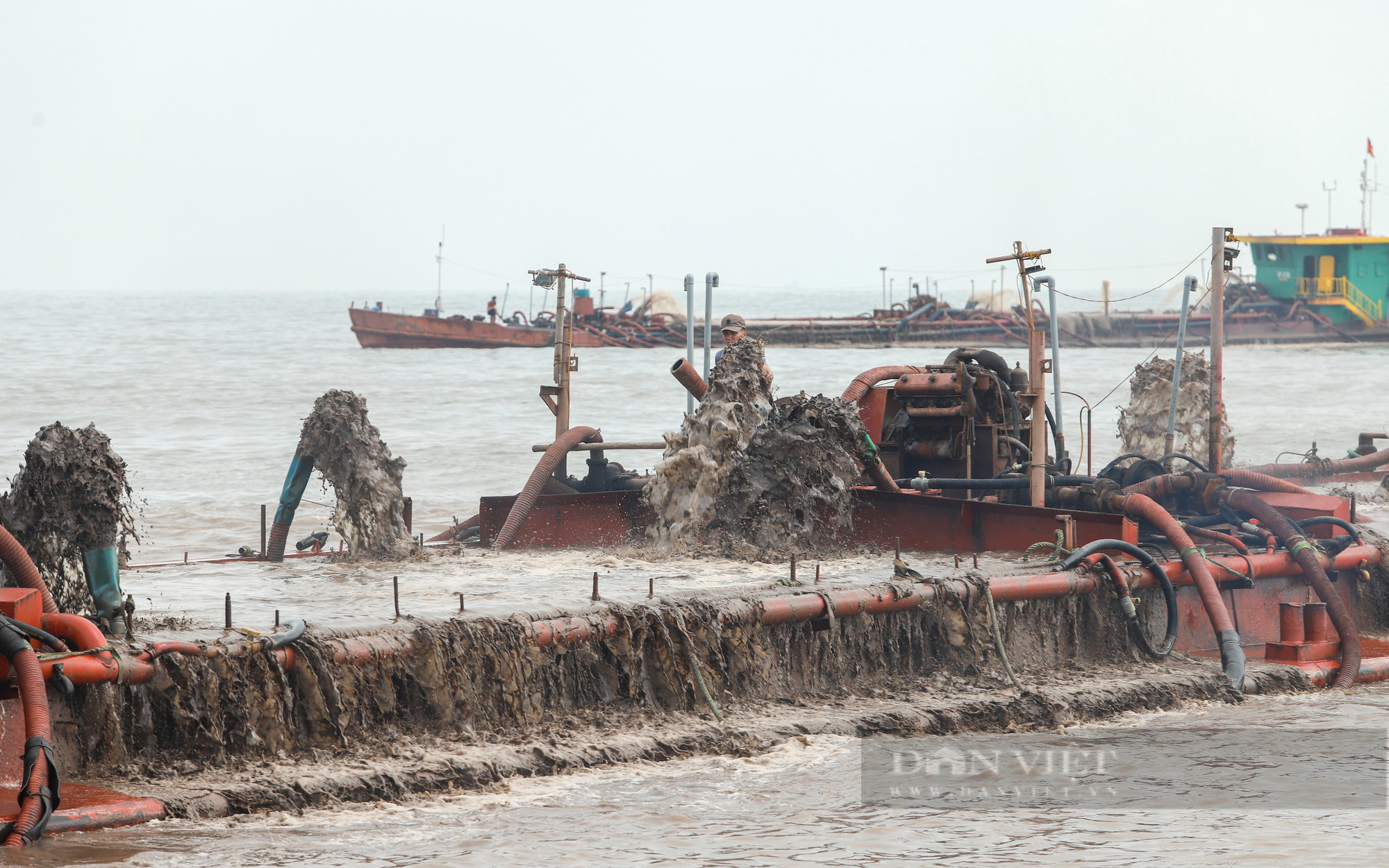 Hải Phòng: Đối thoại giữa doanh nghiệp khai thác cát và người nuôi ngao ở huyện Kiến Thụy, chính quyền... đuối lý
