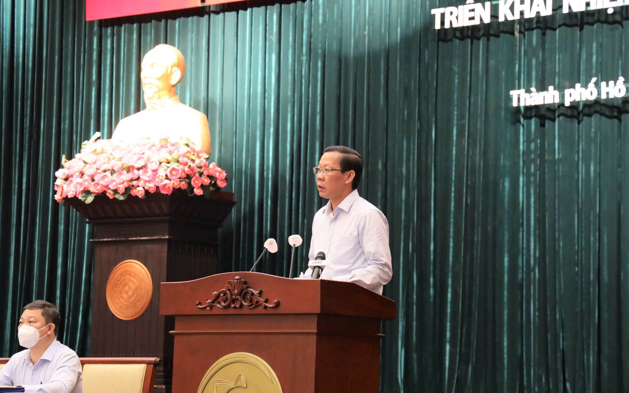 Chủ tịch TP.HCM Phan Văn Mãi: Phải nhìn thẳng nguyên nhân các chỉ tiêu kinh tế - xã hội đạt thấp