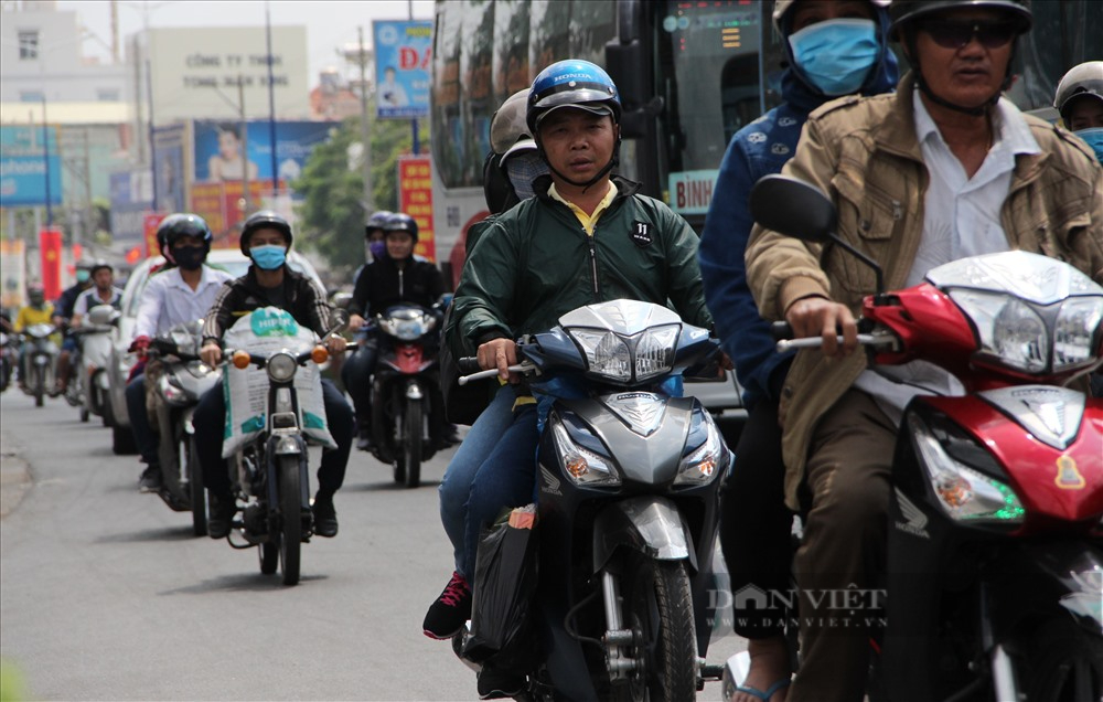 Dù bị kỳ thị và không được về quê hương, nhưng người dân vẫn vận động mạnh mẽ để giải quyết tình trạng đó. Hãy xem ảnh và cảm nhận sức mạnh của tinh thần vượt qua khó khăn của họ.