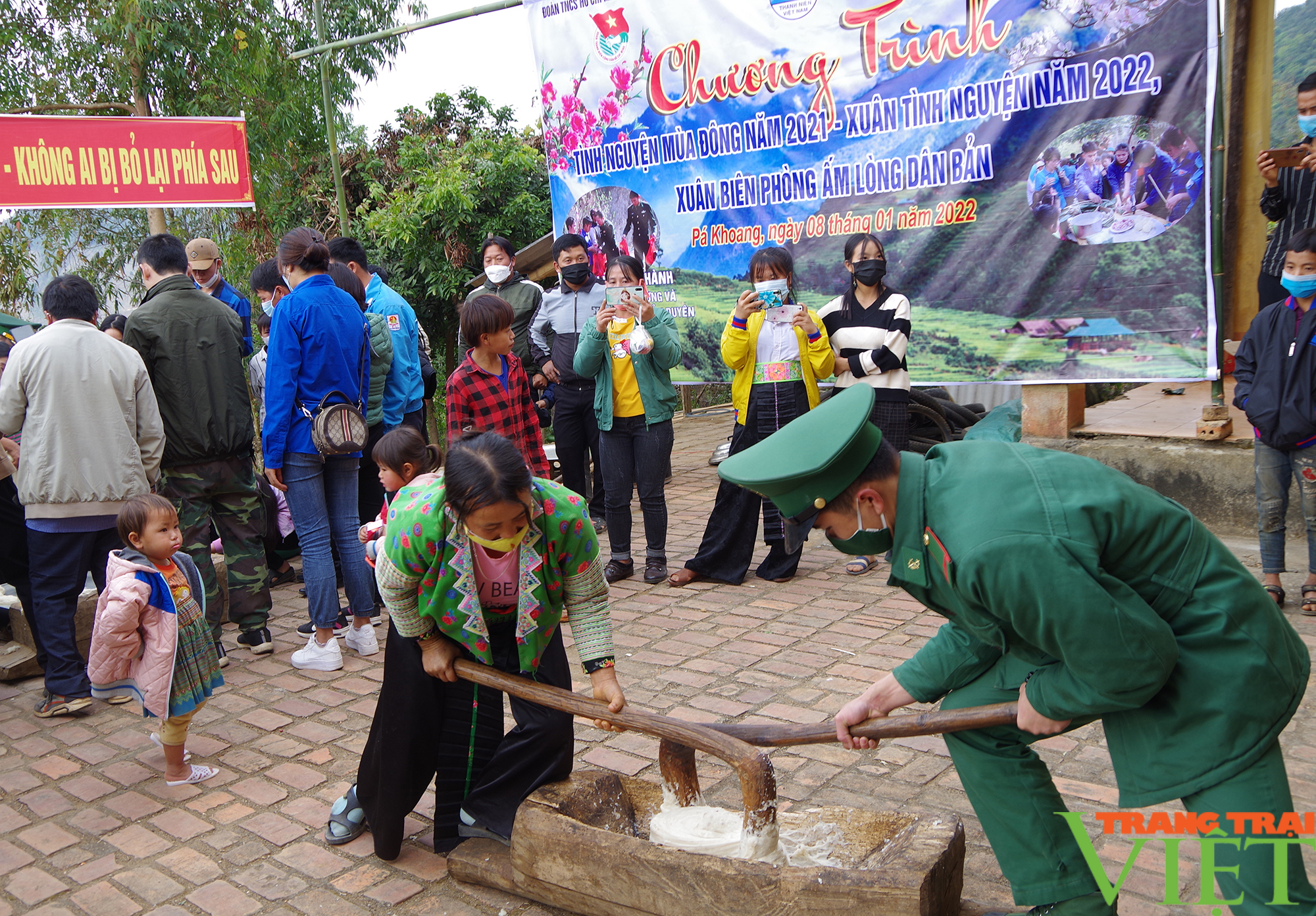 Nông thôn Tây Bắc: Xuân biên phòng ấm lòng dân bản - Ảnh 1.