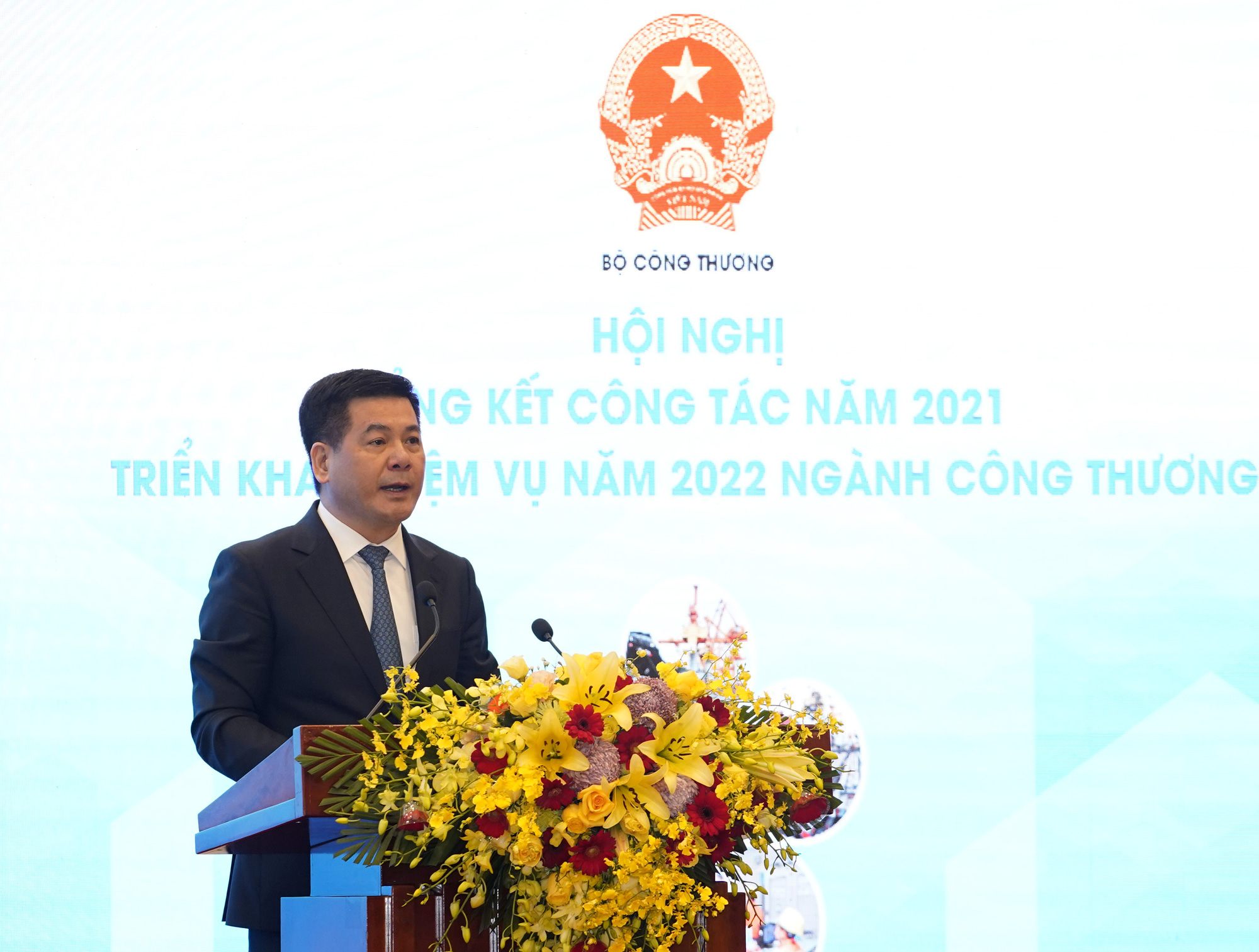 Phó Thủ tướng Lê Văn Thành: Tăng tỉ lệ hàng xuất khẩu chính ngạch sang Trung Quốc - Ảnh 2.
