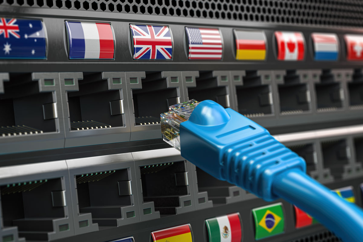 Các giám đốc viễn thông châu Âu kêu gọi các công ty công nghệ chia sẻ chi phí mạng internet. Ảnh: @AFP.