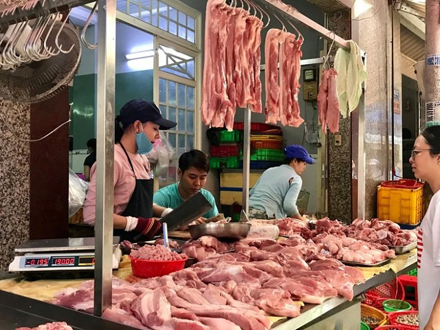 Người bán thịt lợn 10 năm chia sẻ 4 lưu ý khi đi chợ để chọn thịt lợn chuẩn tươi ngon - Ảnh 4.