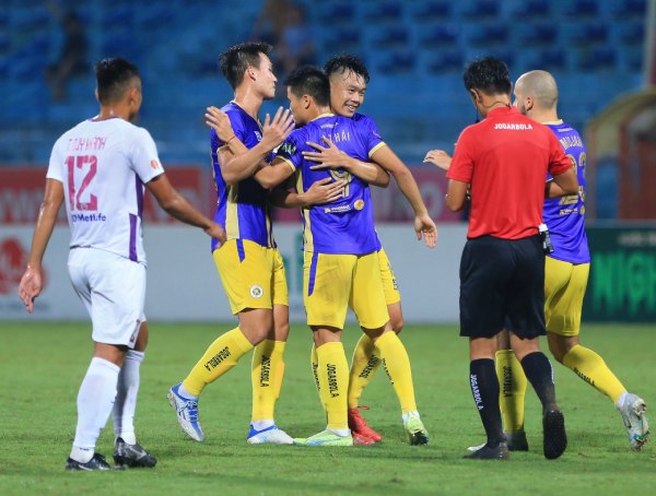 Kết quả vòng 17 V.League 2022: CLB Hà Nội trả giá đắt cho chiến thắng &quot;4 sao&quot; trước B.Bình Dương - Ảnh 5.