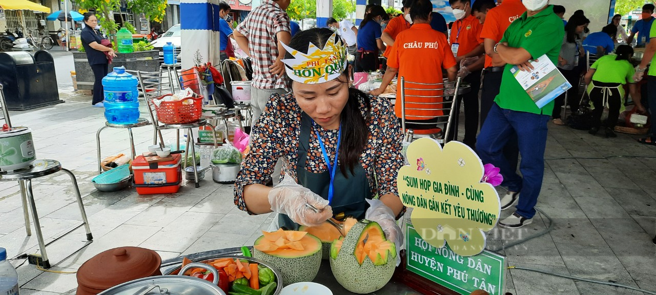 Nhà Nông đua tài toàn quốc ở An Giang: Đặc sắc với những hình ảnh của “Mâm cơm ngon, bổ dưỡng từ vườn nhà” - Ảnh 3.