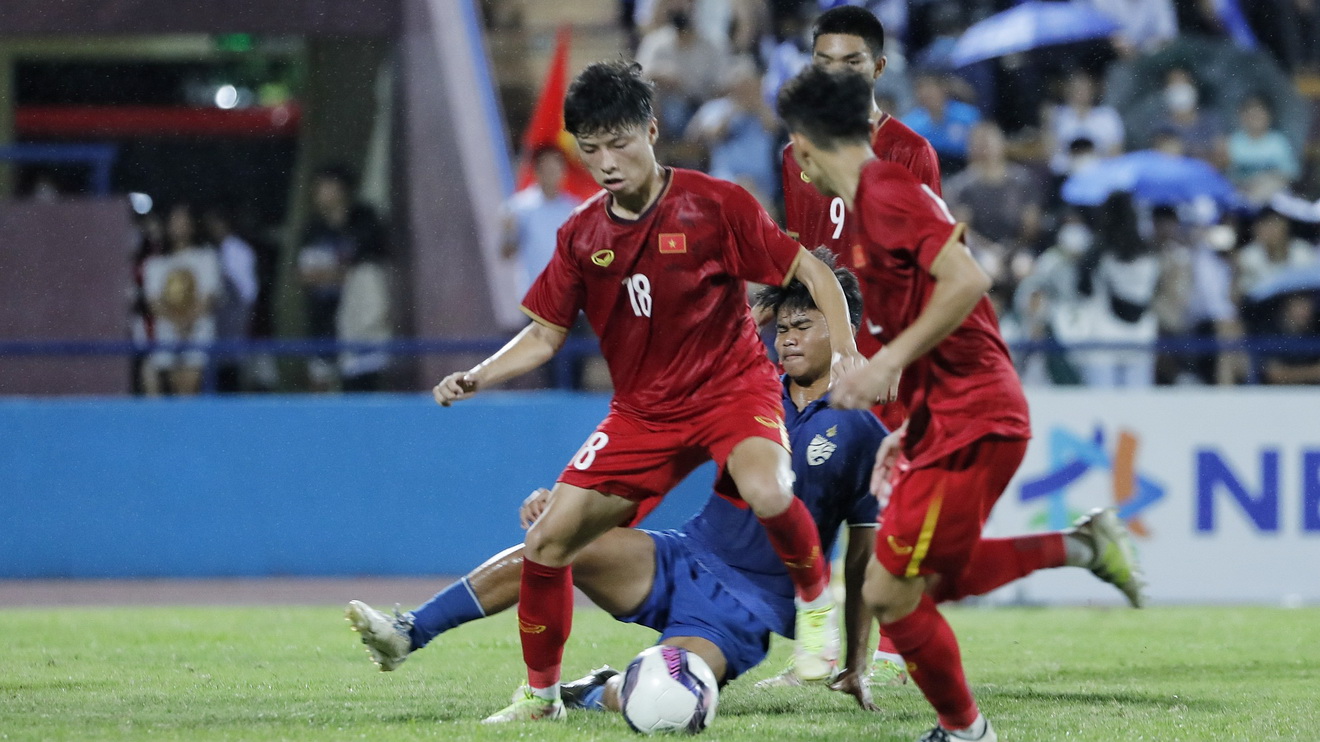 Tin sáng (10/10): Đội nhà lại thua bóng đá Việt Nam, báo Thái Lan thừa nhận điều cay đắng - Ảnh 1.