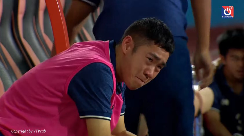 Thua U17 Việt Nam, cầu thủ U17 Thái Lan đổ gục, khóc nức nở - Ảnh 7.