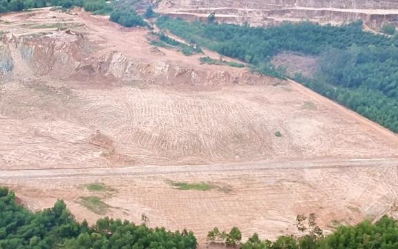 Quảng Ngãi: Mỏ đất cấp không qua đấu thầu cho Công ty 706 để phục vụ dự án nào?