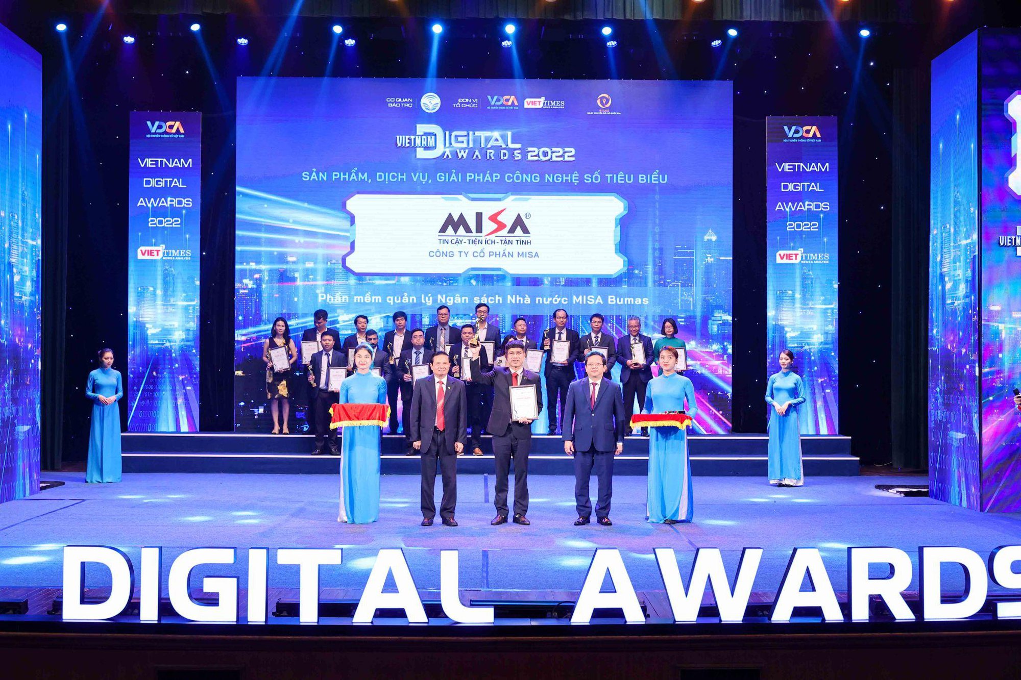 Phần mềm quản lý ngân sách Nhà nước MISA Bumas xuất sắc giành giải thưởng Chuyển đổi số Việt Nam 2022 - Ảnh 1.