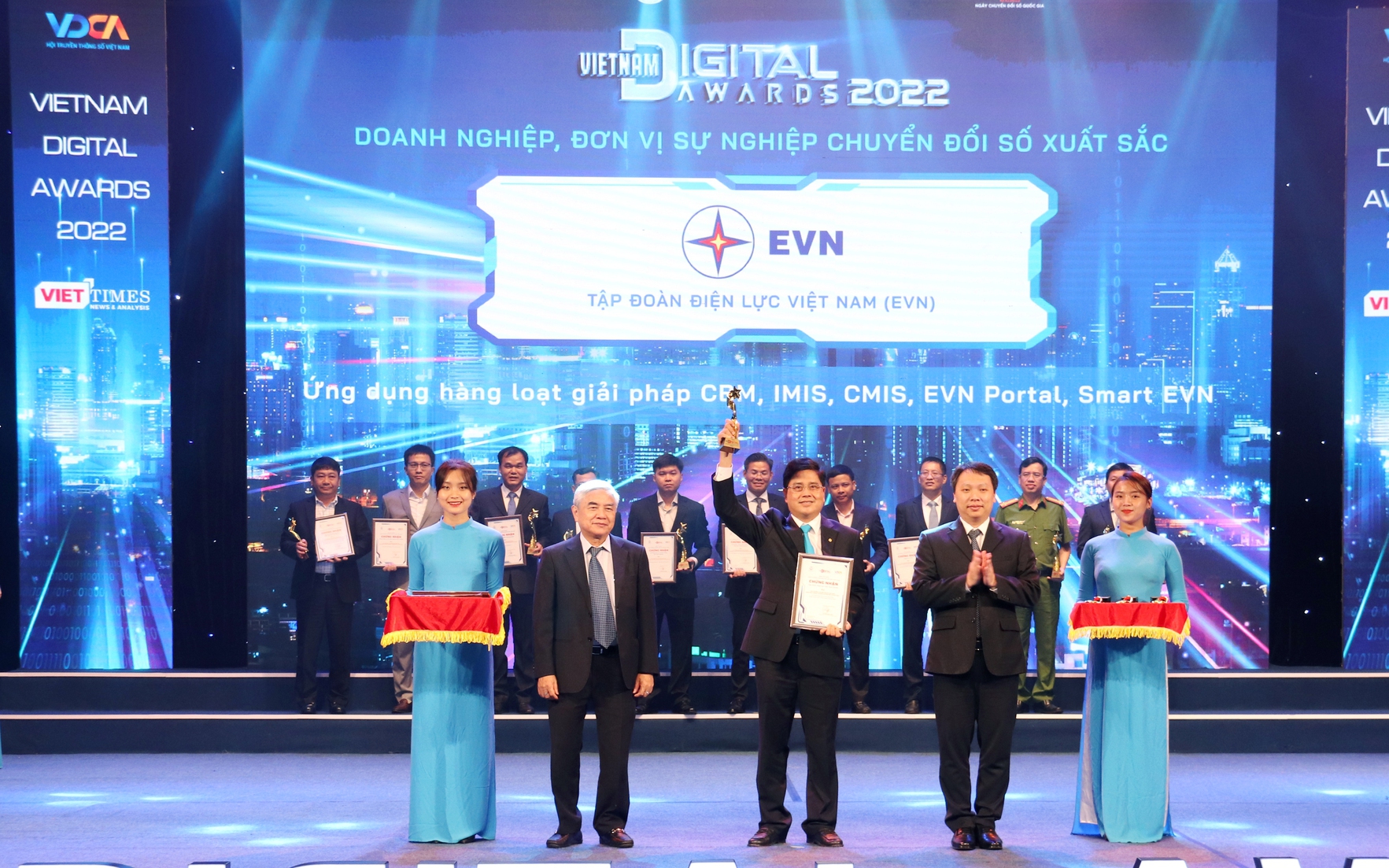 EVN nhận giải thưởng doanh nghiệp chuyển đổi số Việt Nam xuất sắc 2022