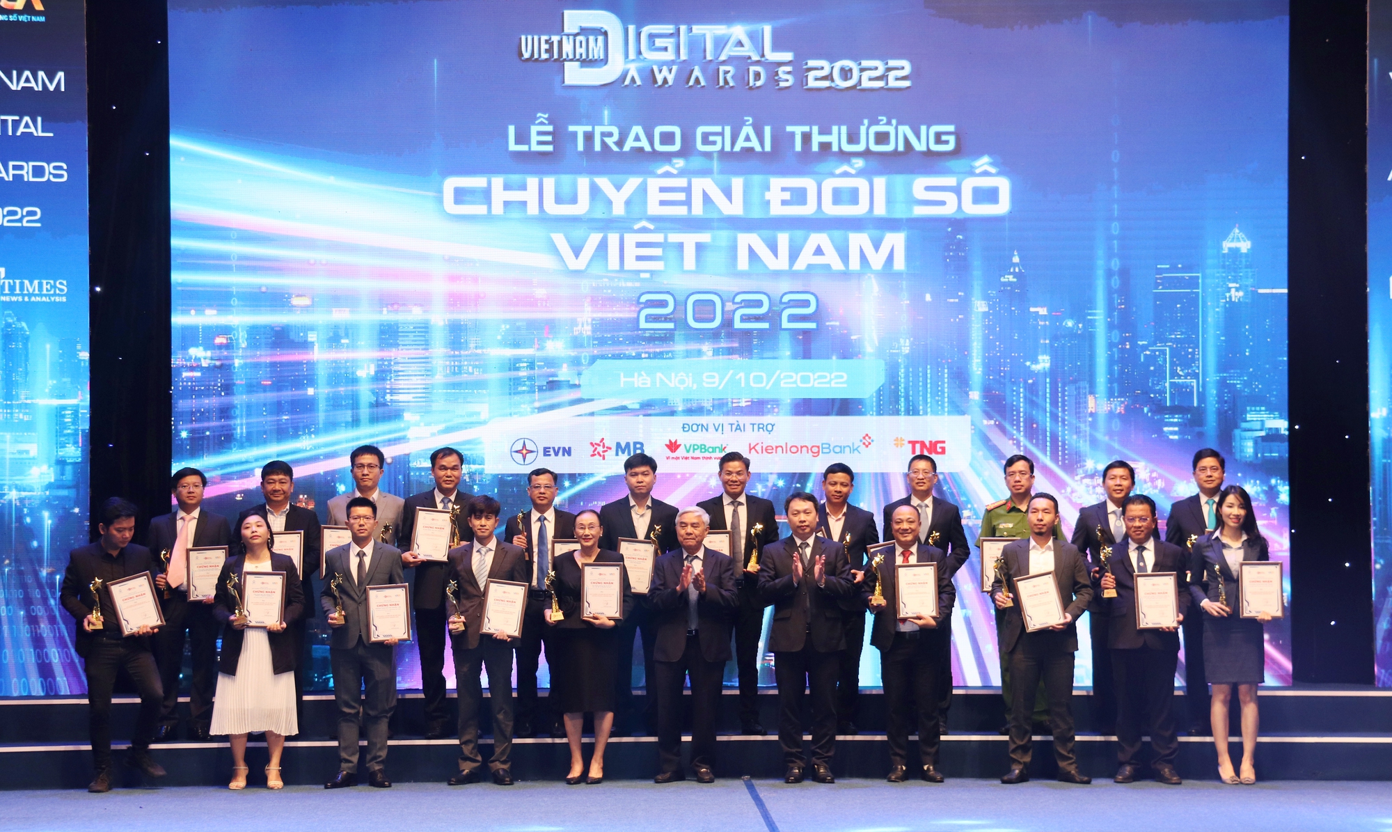 EVN nhận giải thưởng doanh nghiệp chuyển đổi số Việt Nam xuất sắc 2022 - Ảnh 2.