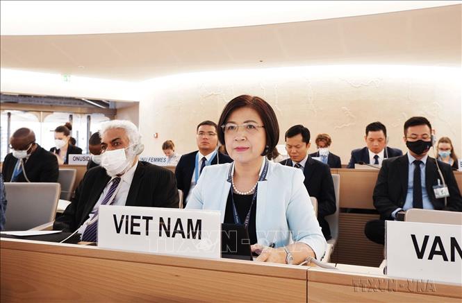 Việt Nam luôn khẳng định cam kết thúc đẩy quyền con người - Ảnh 2.