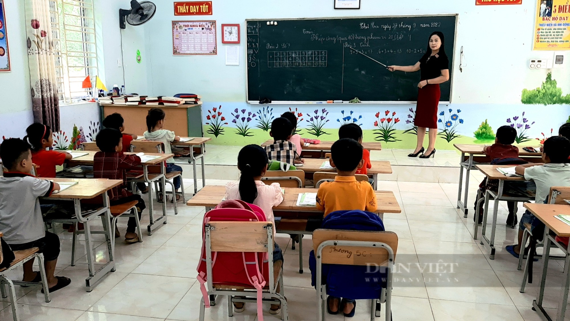 Những mầm non tương lai của bản người Dao yên tâm học trong ngôi trường mới - Ảnh 2.