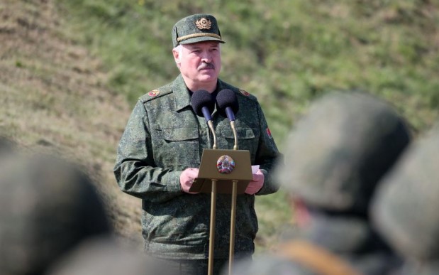 Tổng thống Belarus đe dọa nhà lãnh đạo Ukraine 