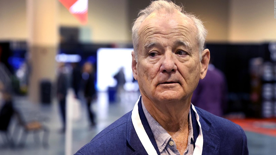 Bill Murray quấy rối tình dục khiến hàng trăm nhân viên mất việc - Ảnh 1.