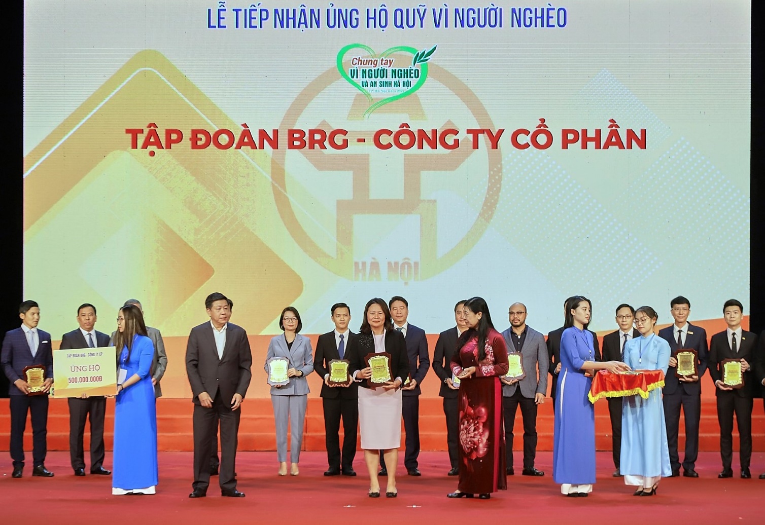 Tập đoàn BRG ủng hộ 500 triệu đồng cho quỹ vì người nghèo Hà Nội năm 2022 - Ảnh 1.