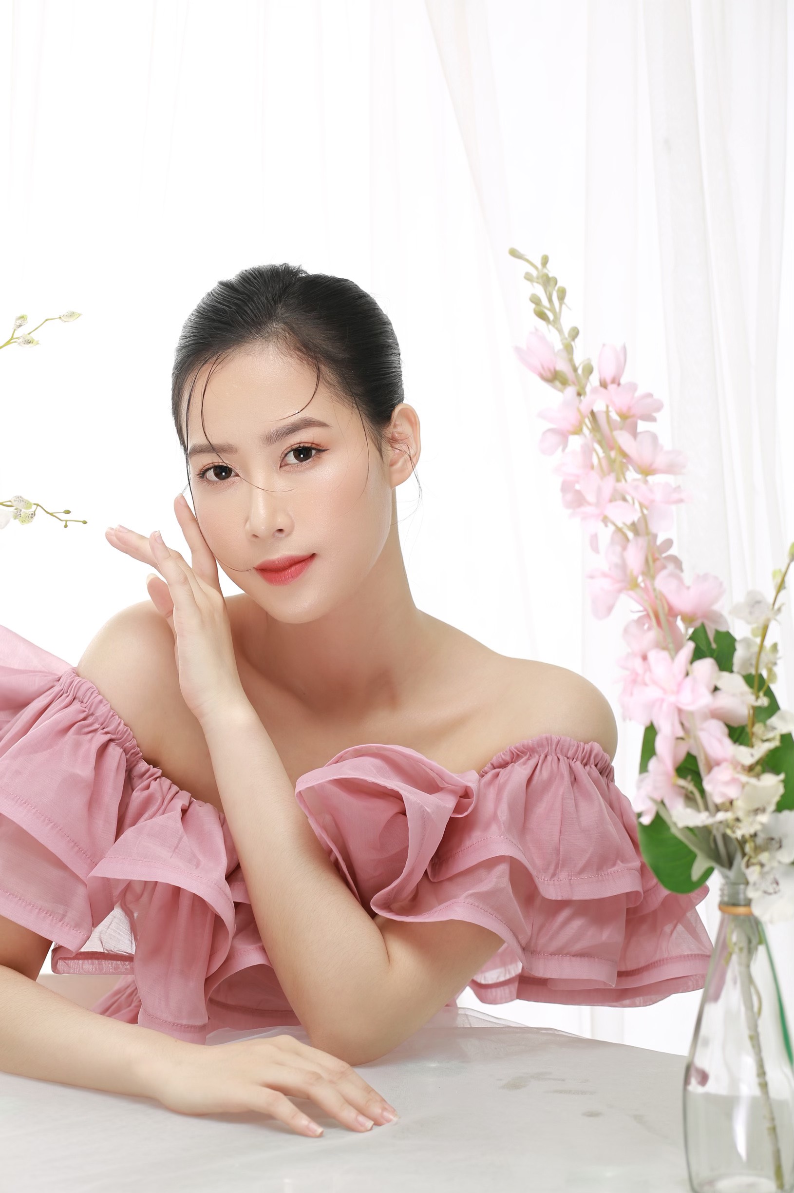 Thí sinh Hoa hậu Việt Nam 2022 lộ diện với loạt thành tích &quot;khủng&quot;, ai nổi bật nhất? - Ảnh 2.