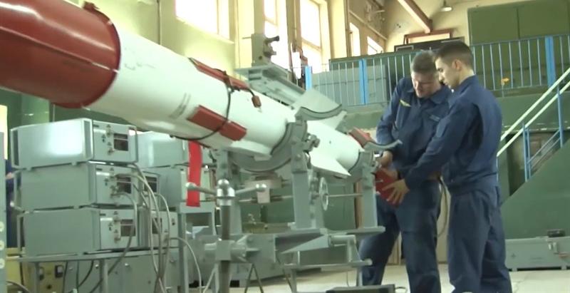 Tên lửa không đối không tầm siêu xa R-37 Nga được cho là lần đầu khai hỏa tại Ukraine - Ảnh 19.