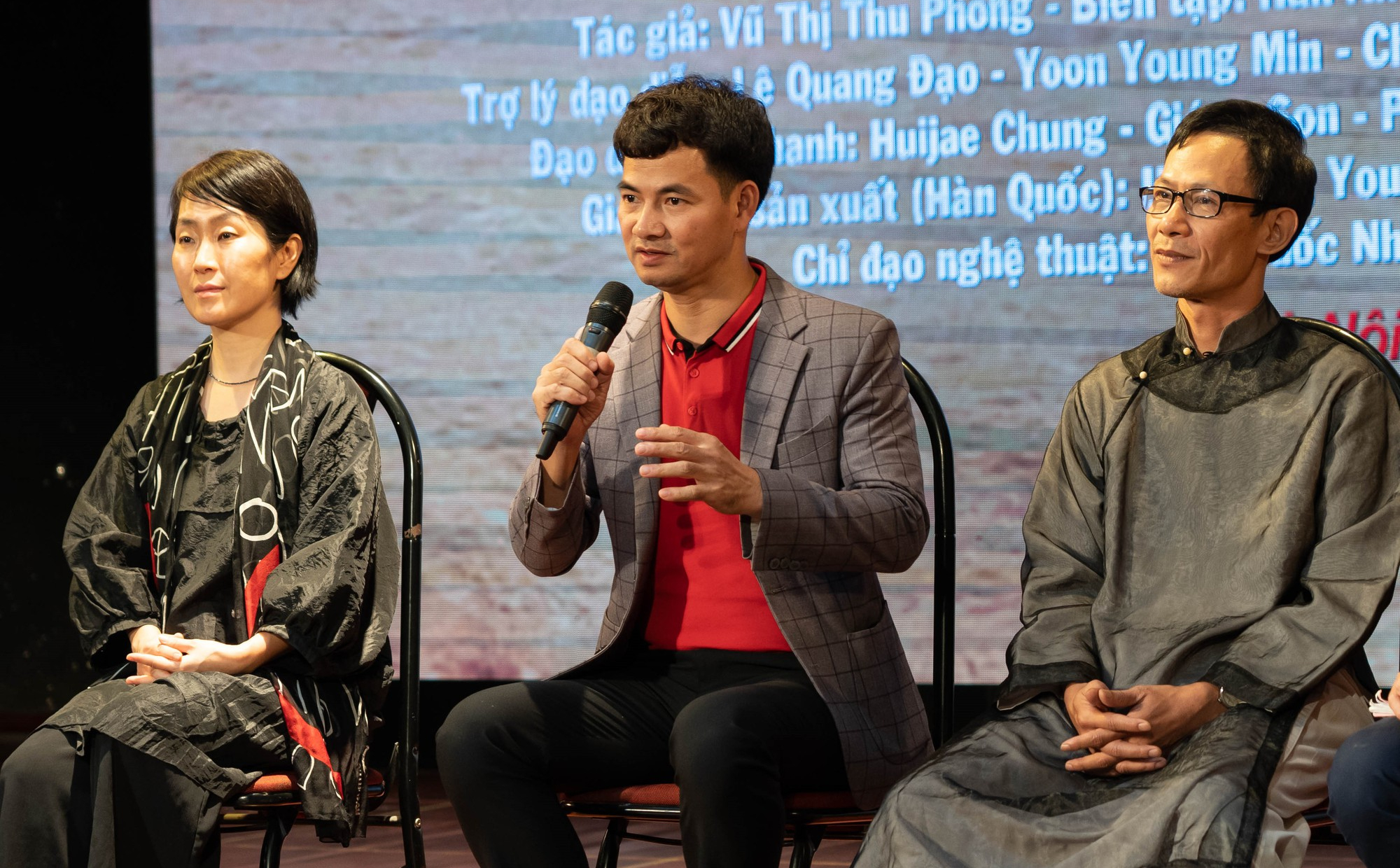Lần đầu tiên, tiểu thuyết nổi tiếng “Bến không chồng” được đạo diễn Hàn Quốc và Việt Nam dựng thành kịch - Ảnh 6.