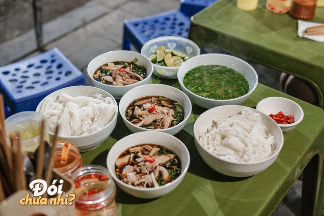 Lấp đầy chiếc bụng đói với 2 món ăn đêm trứ danh ở phố Cao Thắng - Ảnh 8.