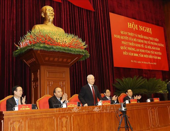 Tổng Bí thư Nguyễn Phú Trọng chủ trì hội nghị triển khai nghị quyết của Bộ Chính trị về phát triển Tây Nguyên - Ảnh 2.