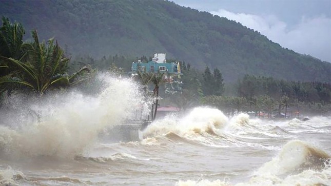 Chuyên gia thời tiết chỉ ra 5 nguyên nhân khiến thành phố Đà Nẵng ngập nặng - Ảnh 3.