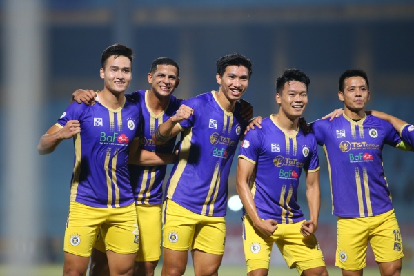 Kết quả vòng 19 V.League: CLB Hà Nội chỉ mất 34 phút để hạ Nam Định - Ảnh 3.