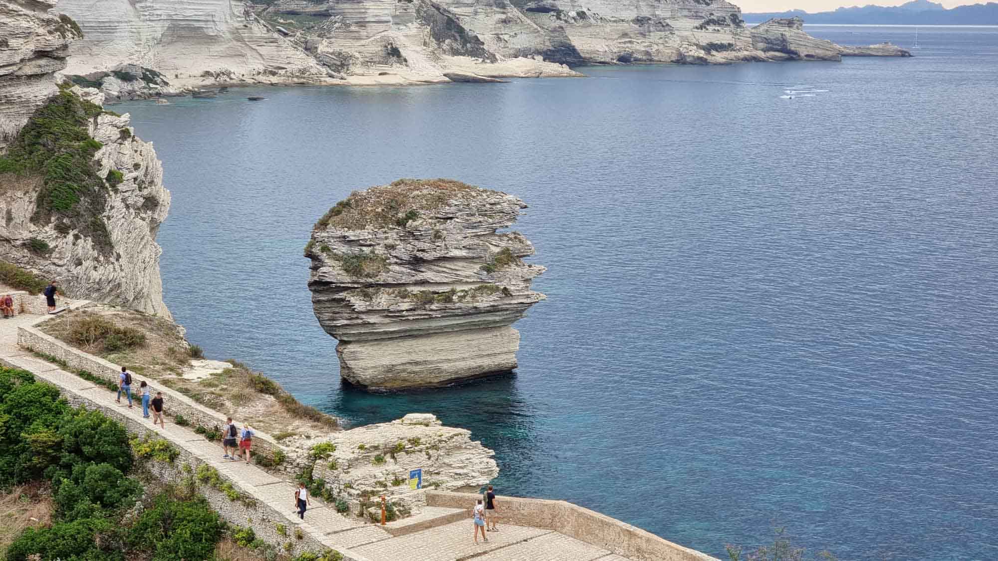 Đảo Corse, vẻ đẹp yêu kiều giữa Địa Trung Hải - Ảnh 15.