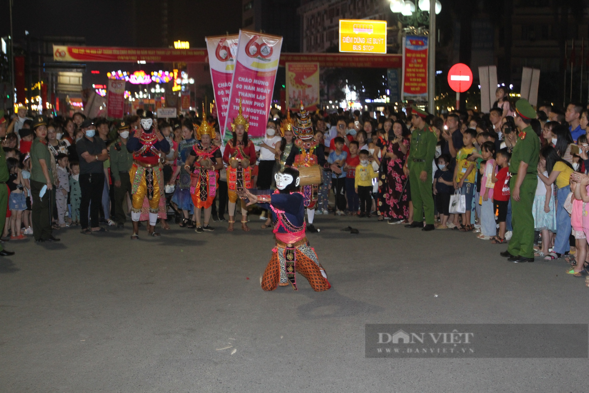 Đặc sắc lễ hội đường phố Thái Nguyên, hội tụ văn hoá vùng miền - Ảnh 8.