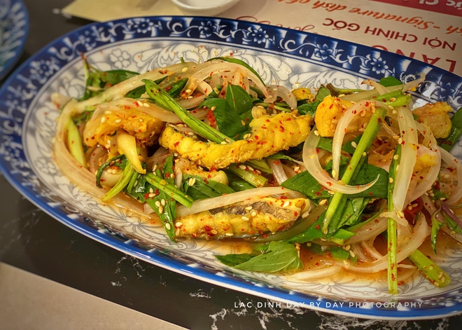 Sau bún đậu, có thêm đặc sản Hà Nội khiến ẩm thực TP.HCM “dậy sóng” - Ảnh 2.