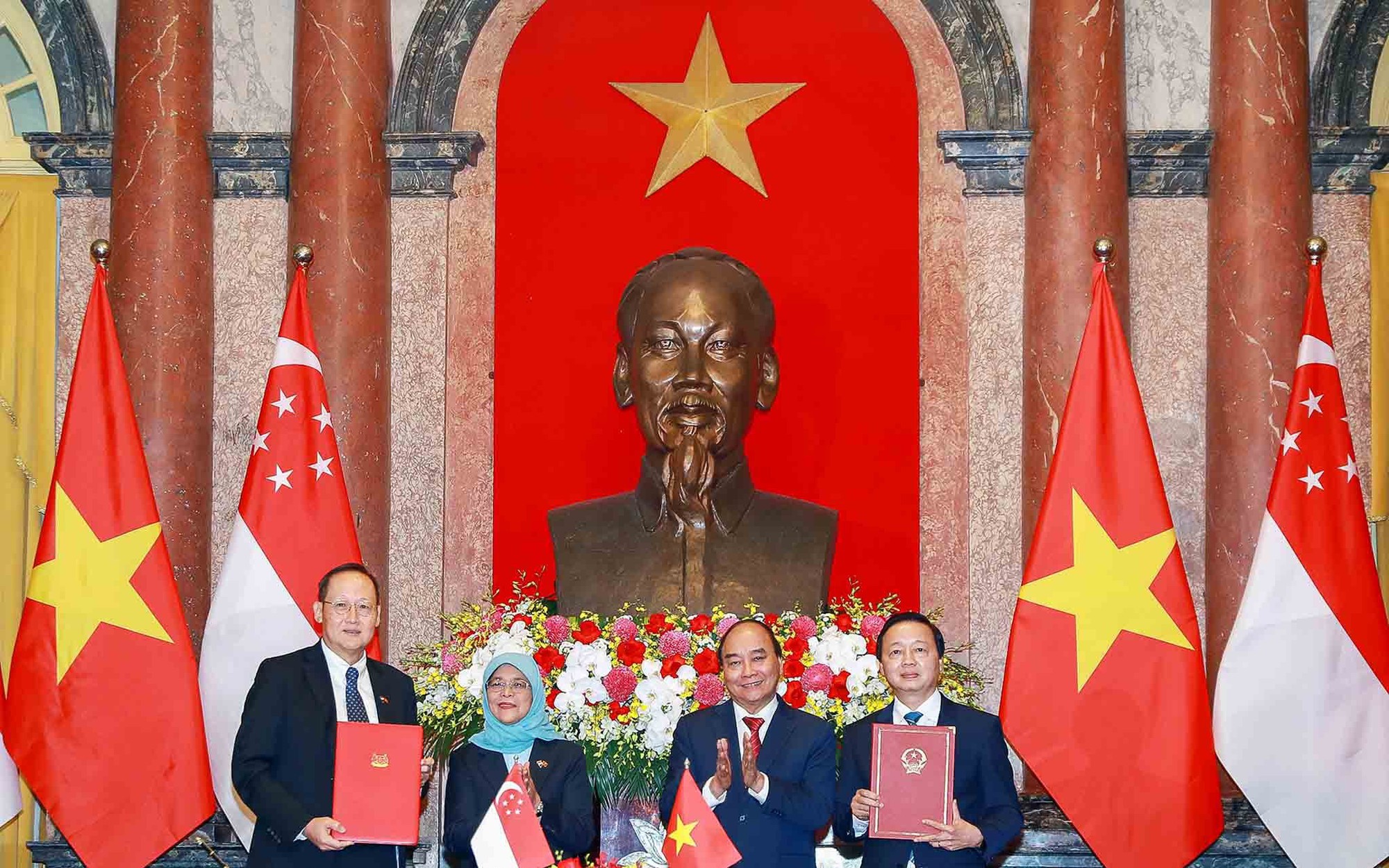 Tổng thống Singapore thăm Việt Nam: Tiến tới kết nối hai nền kinh tế trên nền tảng số