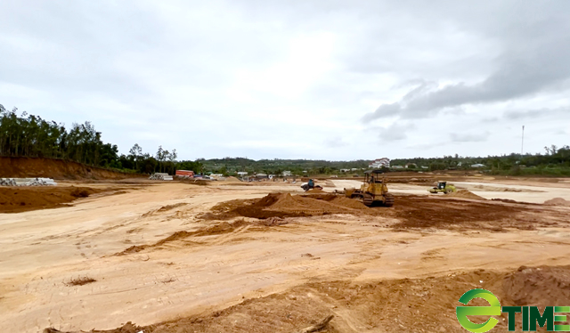 Quảng Ngãi: Đề nghị T.Ư giao cho tỉnh phê duyệt bồi thường, hỗ trợ TĐC cao tốc Bắc – Nam - Ảnh 1. Quảng Ngãi: Đề nghị T.Ư giao cho tỉnh phê duyệt bồi thường, hỗ trợ TĐC cao tốc Bắc – Nam - Ảnh 1.