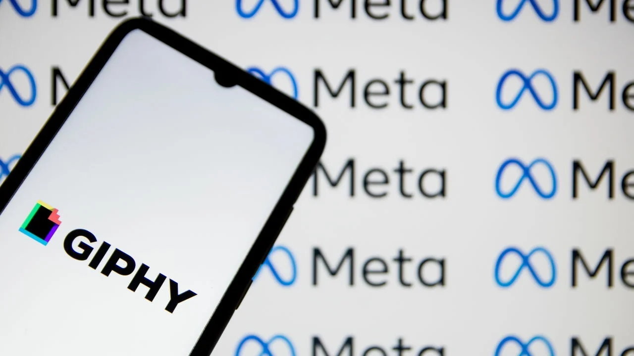 Việc Meta mua Giphy sẽ hạn chế quyền truy cập của các công ty truyền thông xã hội đối thủ truy cập vào dịch vụ ảnh GIF của nền tảng, khiến người dùng chuyển sang các dịch vụ của riêng Meta. Ảnh: @AFP.