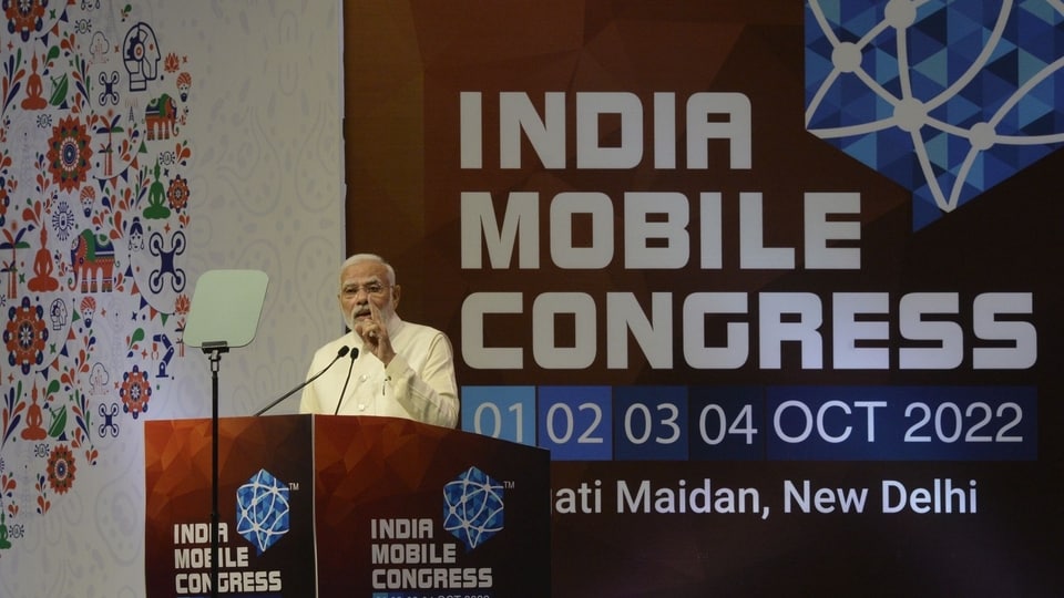 Thủ tướng Narendra Modi hôm 1/10 đã ra mắt dịch vụ 5G ở Ấn Độ, đánh dấu sự khởi đầu của việc sử dụng mạng thế hệ tiếp theo ở nước này.