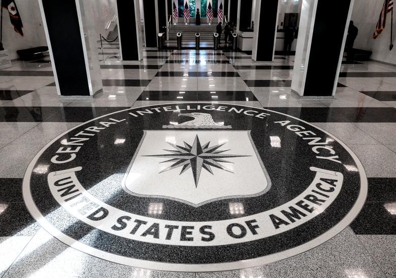 Hiện vật cực ‘'dị'’ bên trong bảo tàng của CIA: Có khẩu súng và đôi giày của Osama bin Laden - Ảnh 17.